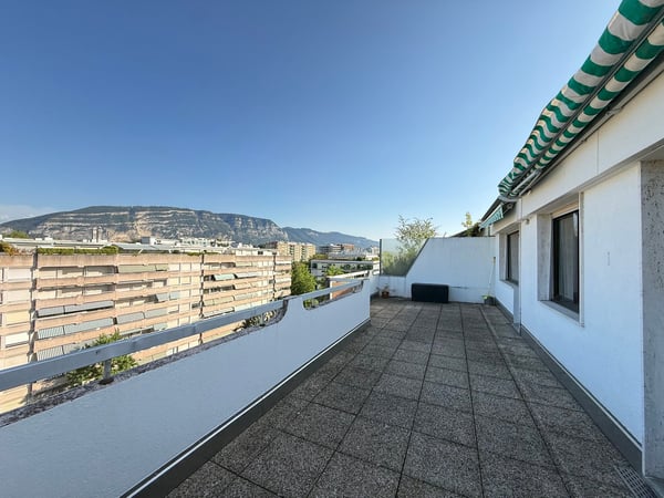 Magnifique appartement en attique de 7 pièces avec vue lac 11