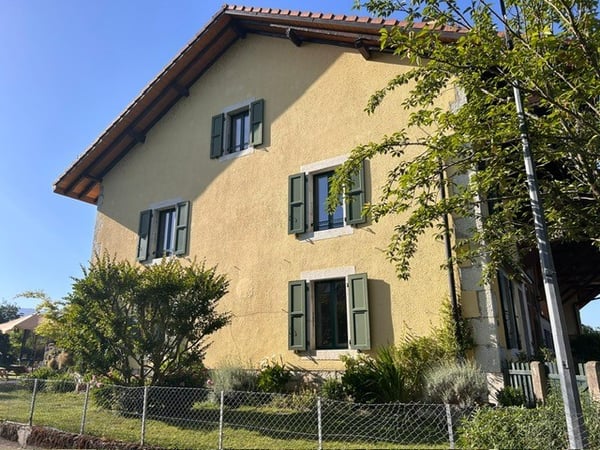 Beau triplex rénové 1