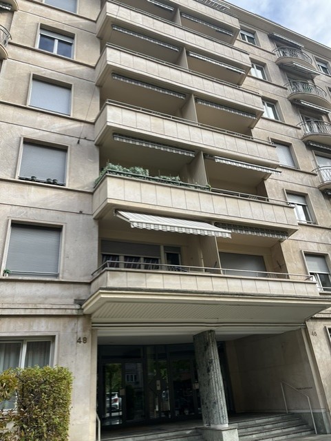 Charmant 2 pièces avec balcon 1