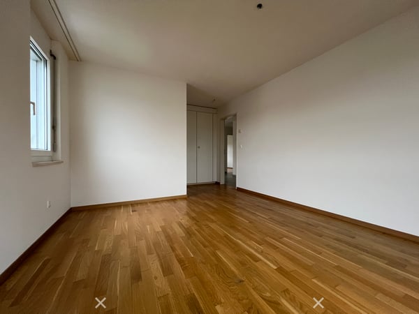 Helle 4.5-Zimmerwohnung / App. 4.5 pièce lumineux 6