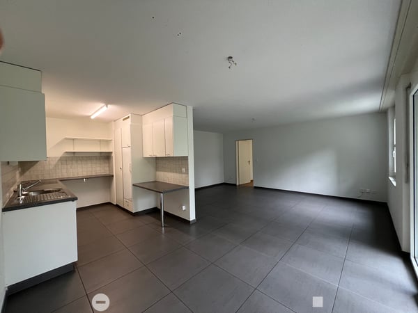 Wohnung mit Gartensitzplatz / Appartement avec terrasse 4