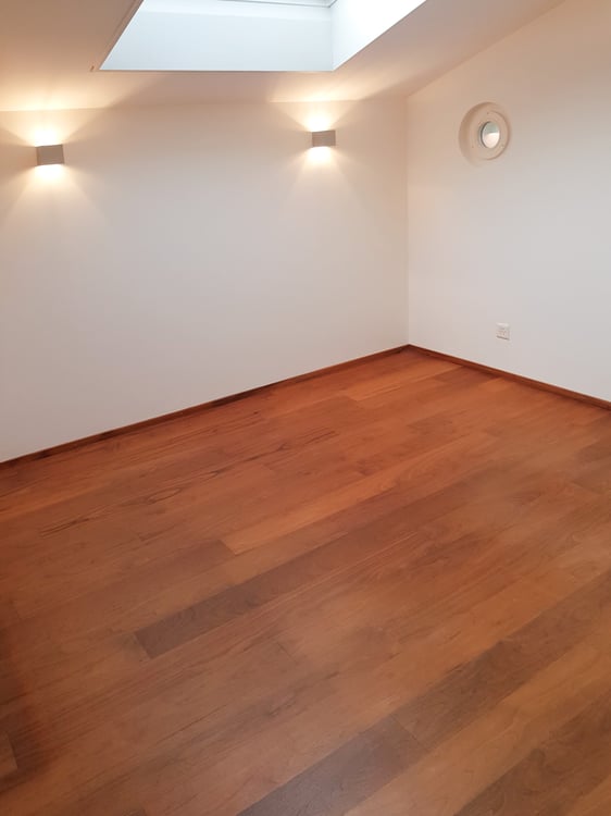 Grosse 2.5- Zimmerwohnung mit Balkon im beliebten Lindenquartier 8