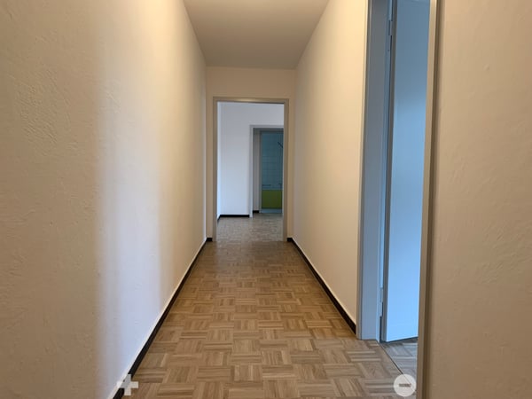 Frisch sanierte 4-Zimmerwohnung im Lindenquartier 5