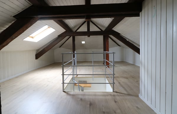5,5 Zi. Dachwohnung mit Galerie 12
