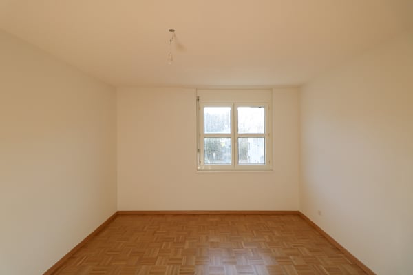 Ruhige 2.5-Zimmer-Wohnung im Grünen / App. calme de 2.5 pièces 8