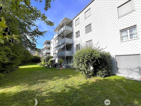 Ruhige 2.5-Zimmer-Wohnung im Grünen / App. calme de 2.5 pièces 1