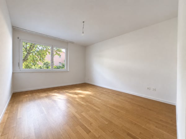 App.  2.5 pièces 1-er étage / 2.5-Zimmerwohnung 1. OG 6