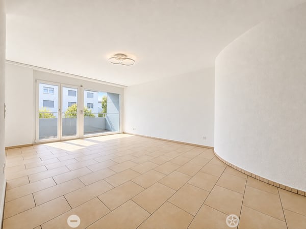 App.  2.5 pièces 1-er étage / 2.5-Zimmerwohnung 1. OG 4