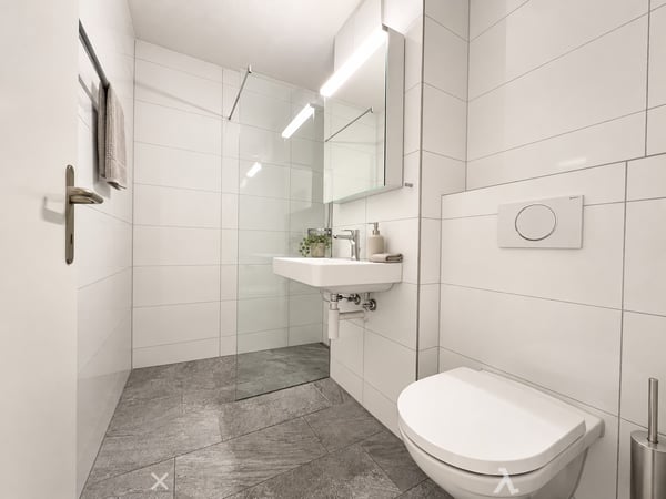 App.  2.5 pièces 1-er étage / 2.5-Zimmerwohnung 1. OG 3