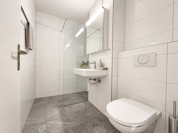 App. 2.5 pièces 1-er étage / 2.5-Zimmerwohnung 1. OG 3