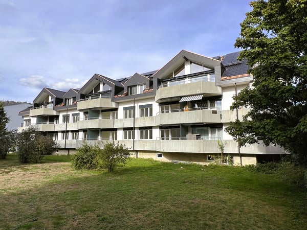 3.5-Zimmerwohnung im Hochparterre / App. 3.5 pièces rez-de-chaussée 8