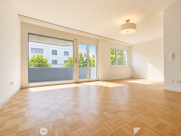 2.5-Zimmerwohnung im Hochparterre / App.  2.5 pièces rez-de-chaussée 3