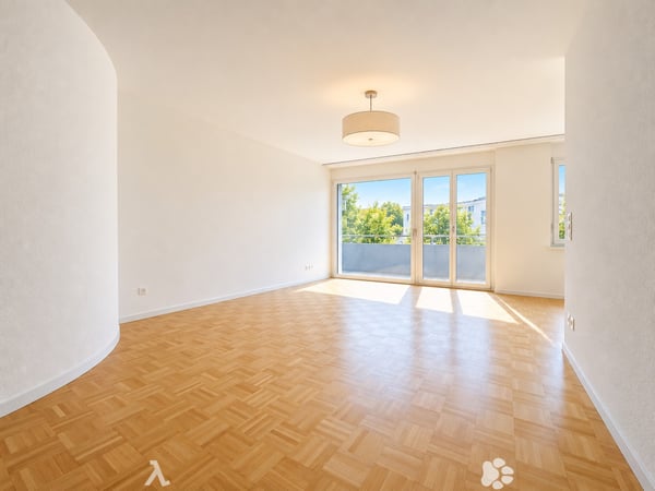 2.5-Zimmerwohnung im Hochparterre / App.  2.5 pièces rez-de-chaussée 4