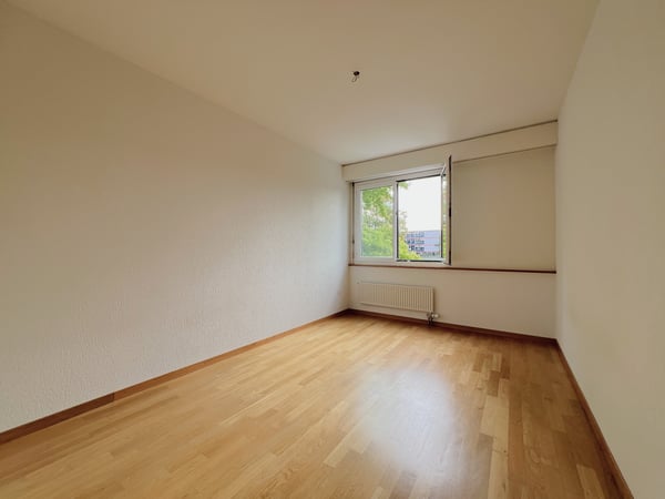 2.5-Zimmerwohnung mit Blick gegen den Jura 7
