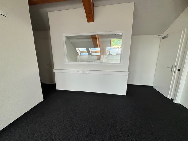 1 Mois de loyer OFFERT - Bureau d'environ 204 m2 au 3ème étage 4