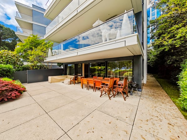 Exclusif : Somptueux appartement au bord du lac à Montreux 2