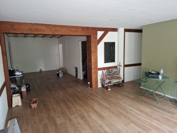 Local commercial sur deux étages 2