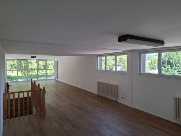 Local commercial sur deux étages 9