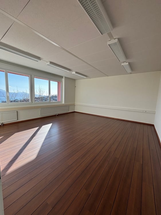 1 Mois de loyer OFFERT - Bureaux de 117m2 au 1er étage 5
