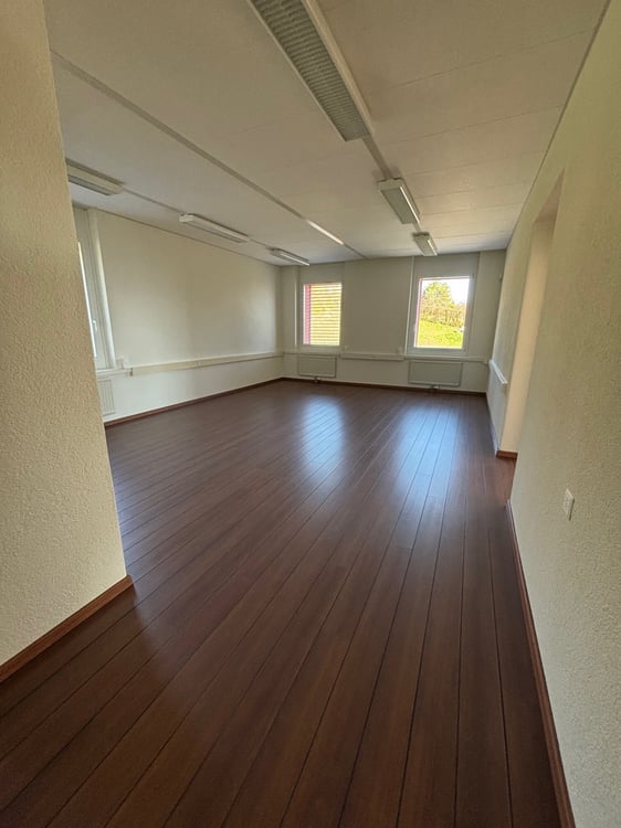 1 Mois de loyer OFFERT - Bureaux de 117m2 au 1er étage 7