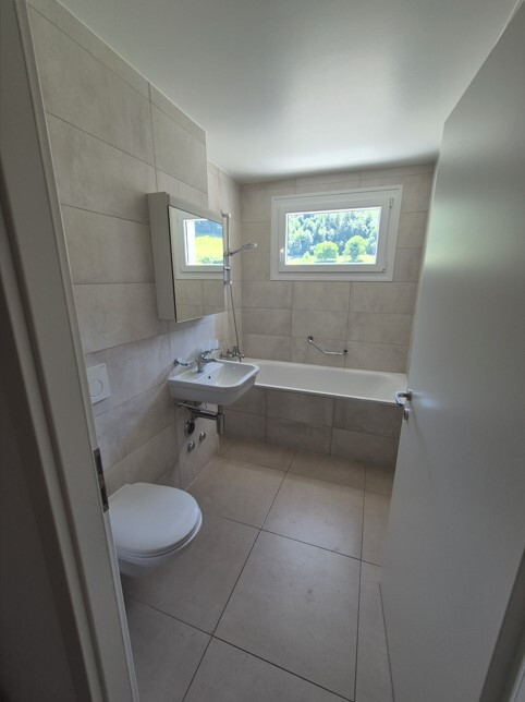 Appartement de 3.5 pièces rénové au 2ème étage 7