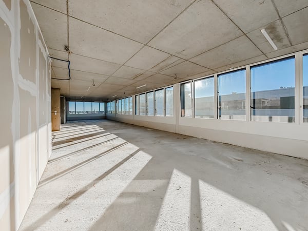 Espaces commerciaux neufs à louer - 50% de loyer pendant 1an! 2