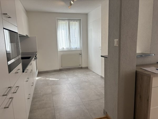 Bel appartement de ~130 m2 dans maison individuelle avec terrasse 3
