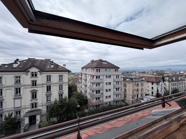 Charmant 3,5 pièces en attique avec mezzanine et terrasse 1