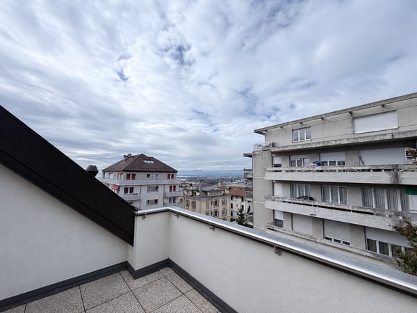 Charmant 3,5 pièces en attique avec mezzanine et terrasse 11