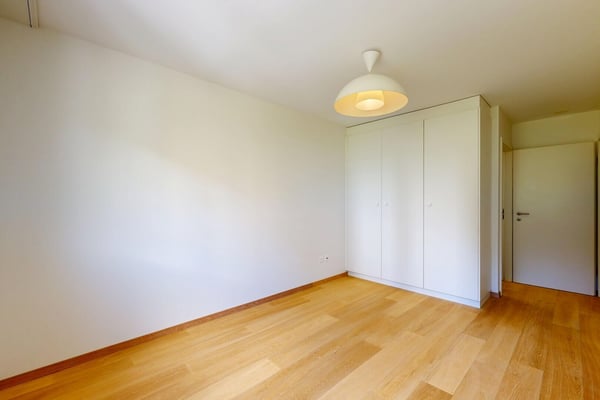 3.5 pièces lumineux avec grand balcon et vue dégagée sur le lac 6