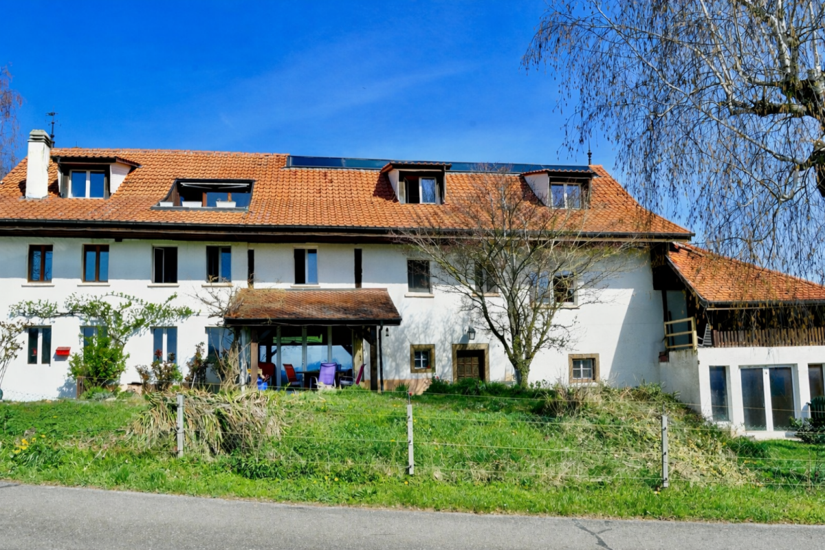 Grande Ferme rénovée avec 2 logements et four a pain