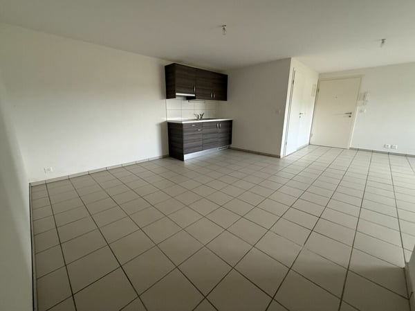 Local dépot de 10 m2 à Rossens 3