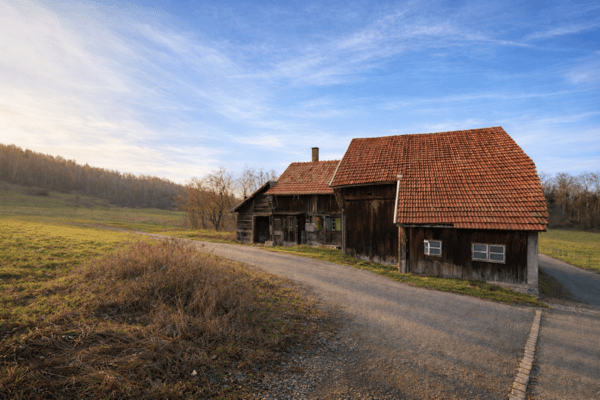 Ferme à rénover, avec habitation et rural équestre 2