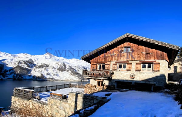 Propriété à 15 minutes des pistes, vue panoramique. Vente à Terme. 2