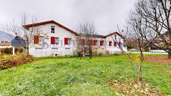 Attique T5 en duplex avec grandes terrasses et 2 garages - Bonneville 8