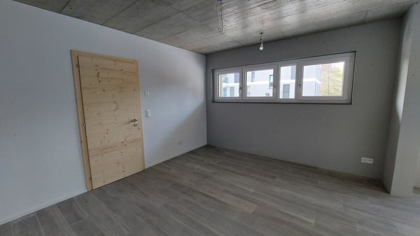 Superbes surfaces commerciales design et neuves à 2 pas de la gare en pleine expansion 8