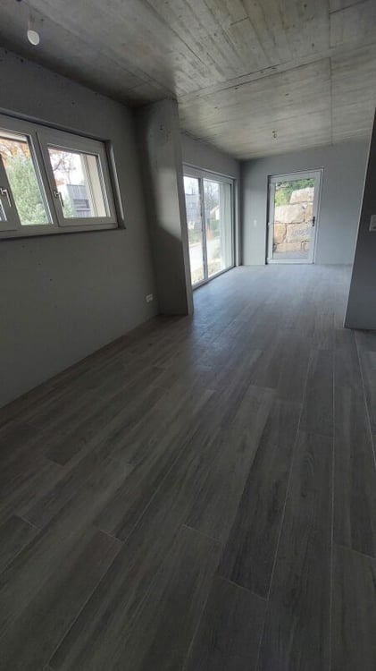 Superbes surfaces commerciales design et neuves à 2 pas de la gare en pleine expansion 10