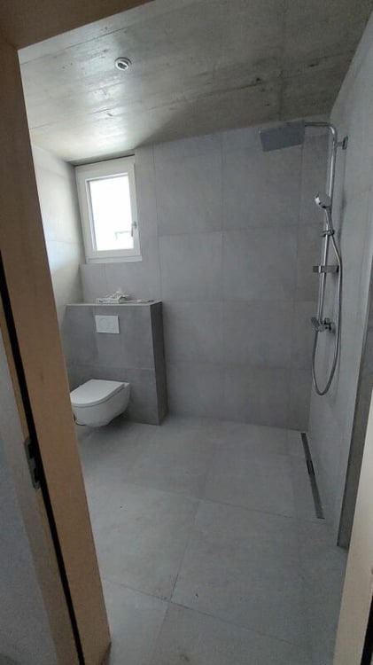 Superbes surfaces commerciales design et neuves à 2 pas de la gare en pleine expansion 12