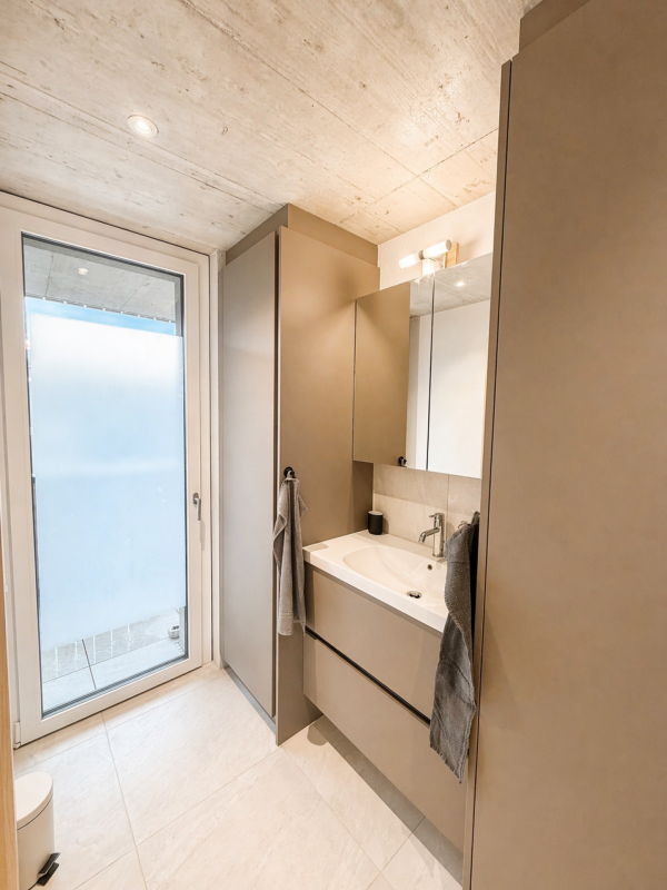 Nouvelle colocation haut de gamme - Chambres meublées avec balcon à 2 pas de la gare de Châtel-St-Denis
