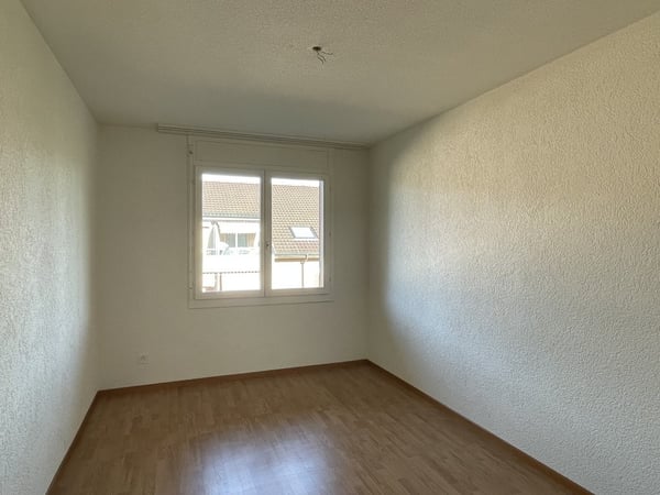 BÖSINGEN (FR) - 1.5 Zimmerwohnung im 1. Stock 10