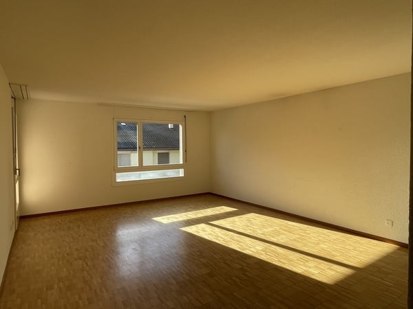 BÖSINGEN (FR) - 1.5 Zimmerwohnung im 1. Stock 3