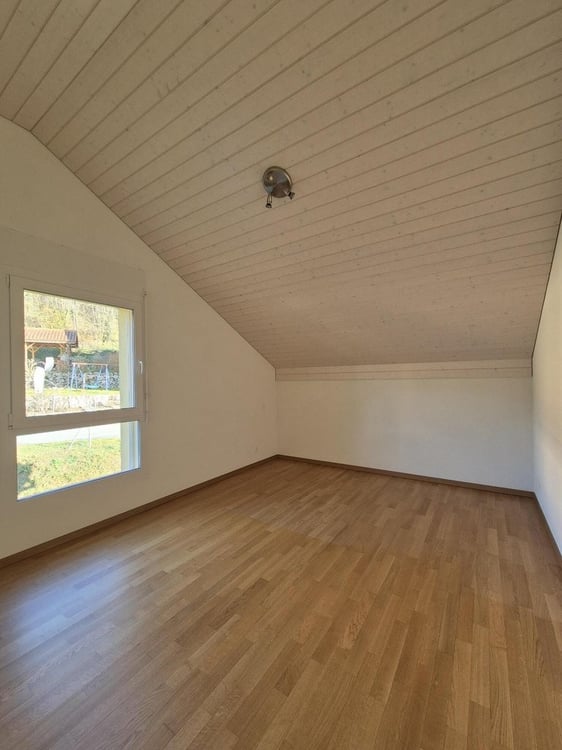 MENIERES (FR) - 1.5 pièces au 1er étage 6