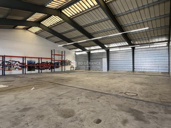 CORCELLES-PRES-PAYERNE (VD) - Surface industrielle à louer 3
