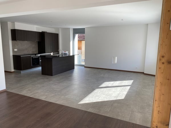 Luxueux appartement de 3.5 pièces au 1er étage 2