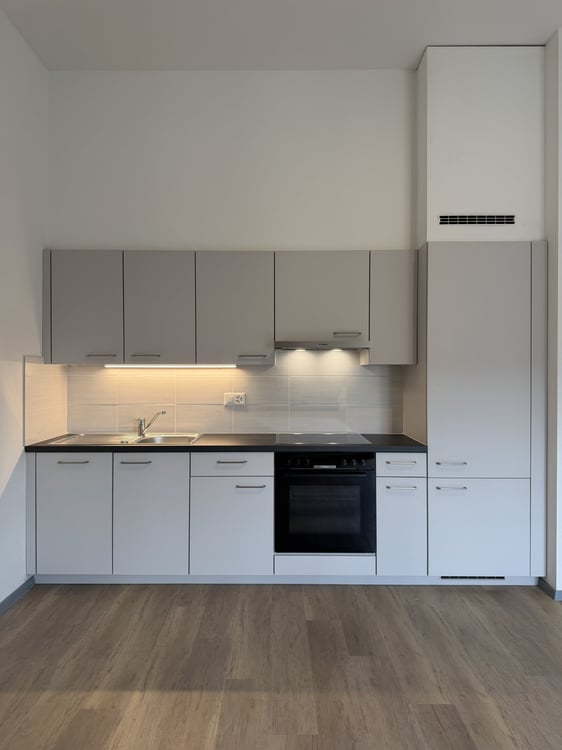 Charmant 2.5 pièces rénové au 4ème étage 2