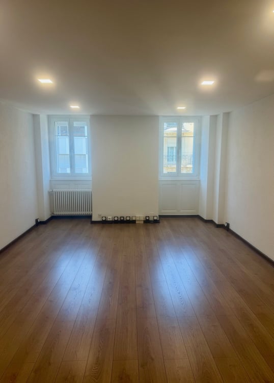 Bureau de 3.0 pièces au 4ème étage 1