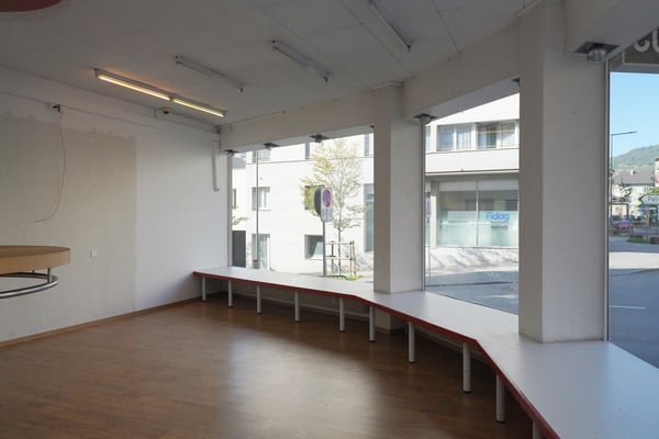 SURFACE COMMERCIALE AU CENTRE-VILLE DE SIERRE 9