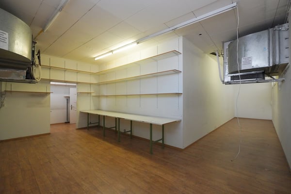 SURFACE COMMERCIALE AU CENTRE-VILLE DE SIERRE 10