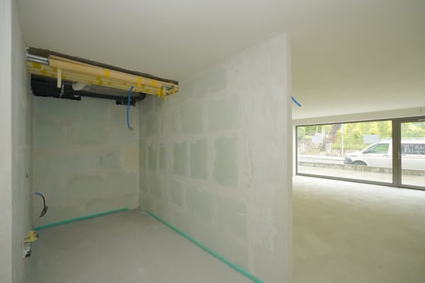 COMMERCE BRUT À SIERRE 3