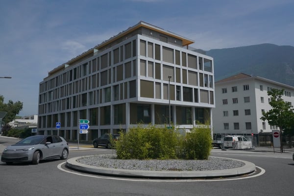 APPARTEMENT 1.5 PIÈCES À LOUER AU CENTRE DE SIERRE 8